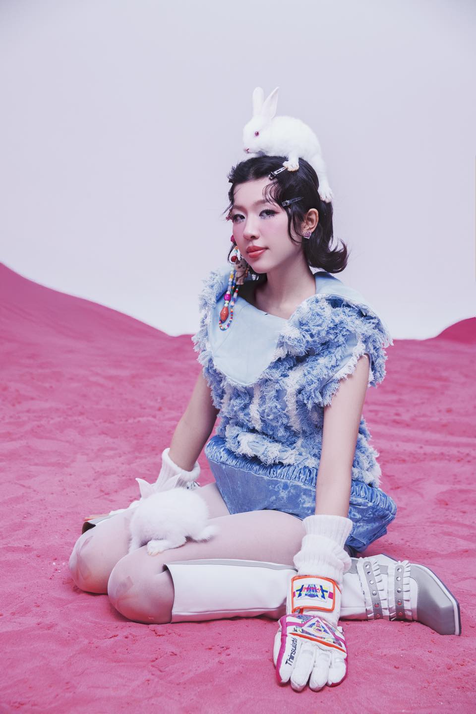 Nữ ca sĩ Lamoon