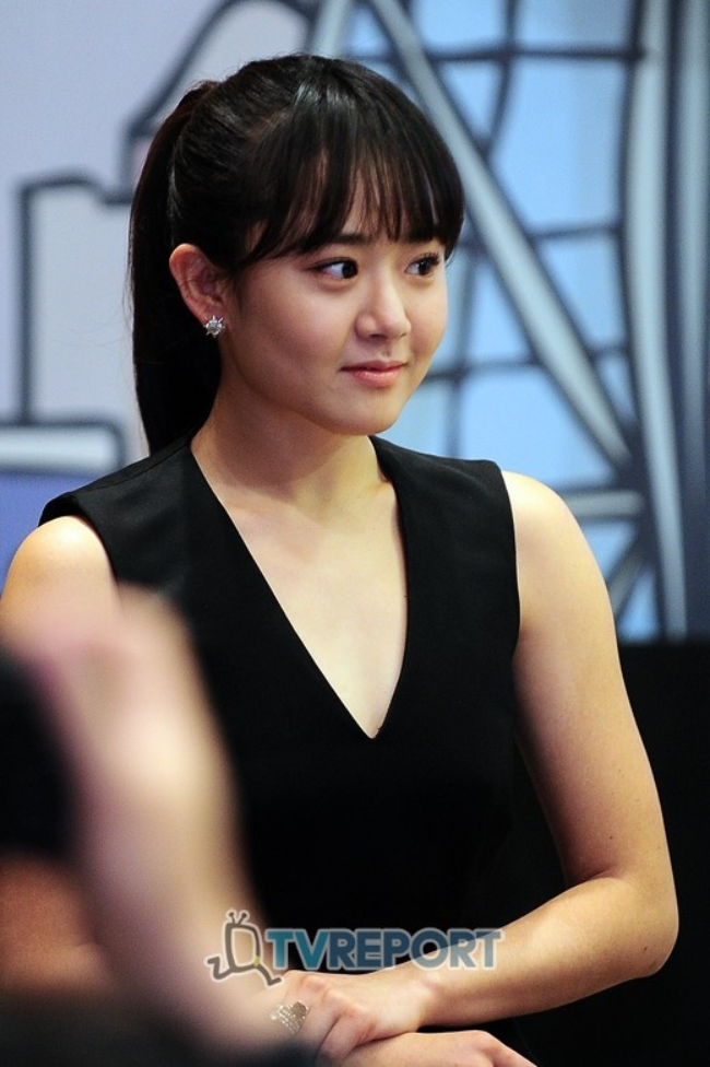 Không dám tin chuyện vừa xảy ra với Moon Geun Young sau khi kết hôn bí mật 