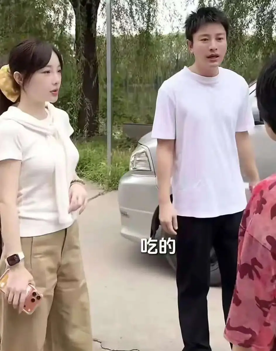 Lâu lắm rồi công chúng mới được thấy cặp đôi 1 thời cùng xuất hiện trong 1 khung hình. Ảnh: Sohu