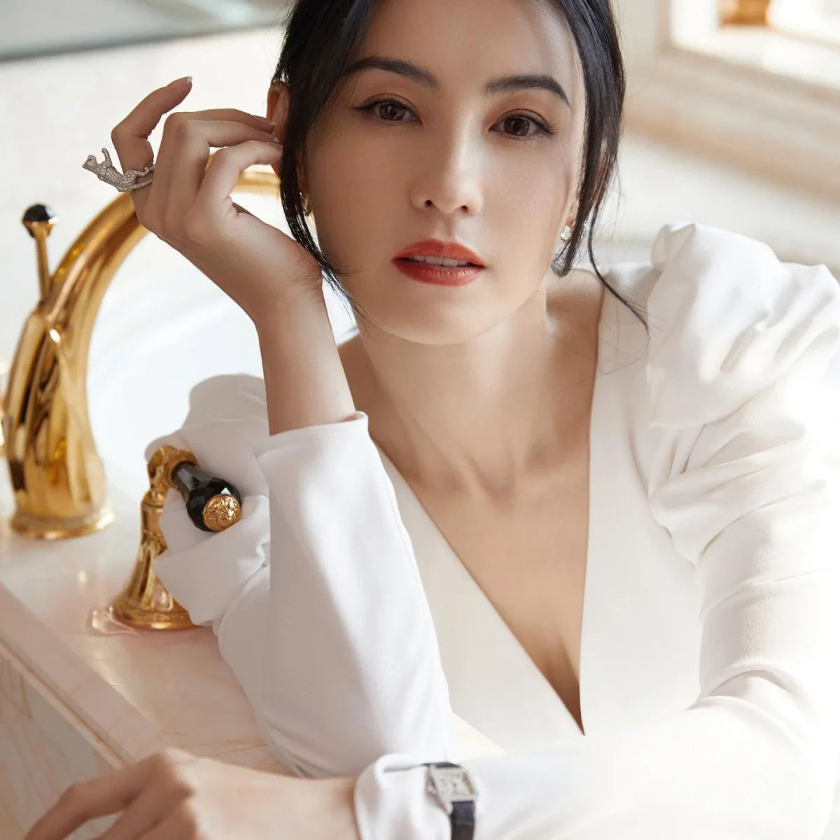 Trương Bá Chi là một trong những gương mặt nổi bật của thế hệ diễn viên Hong Kong (Trung Quốc) cuối thập niên 1990 và đầu những năm 2000. Ảnh: Weibo