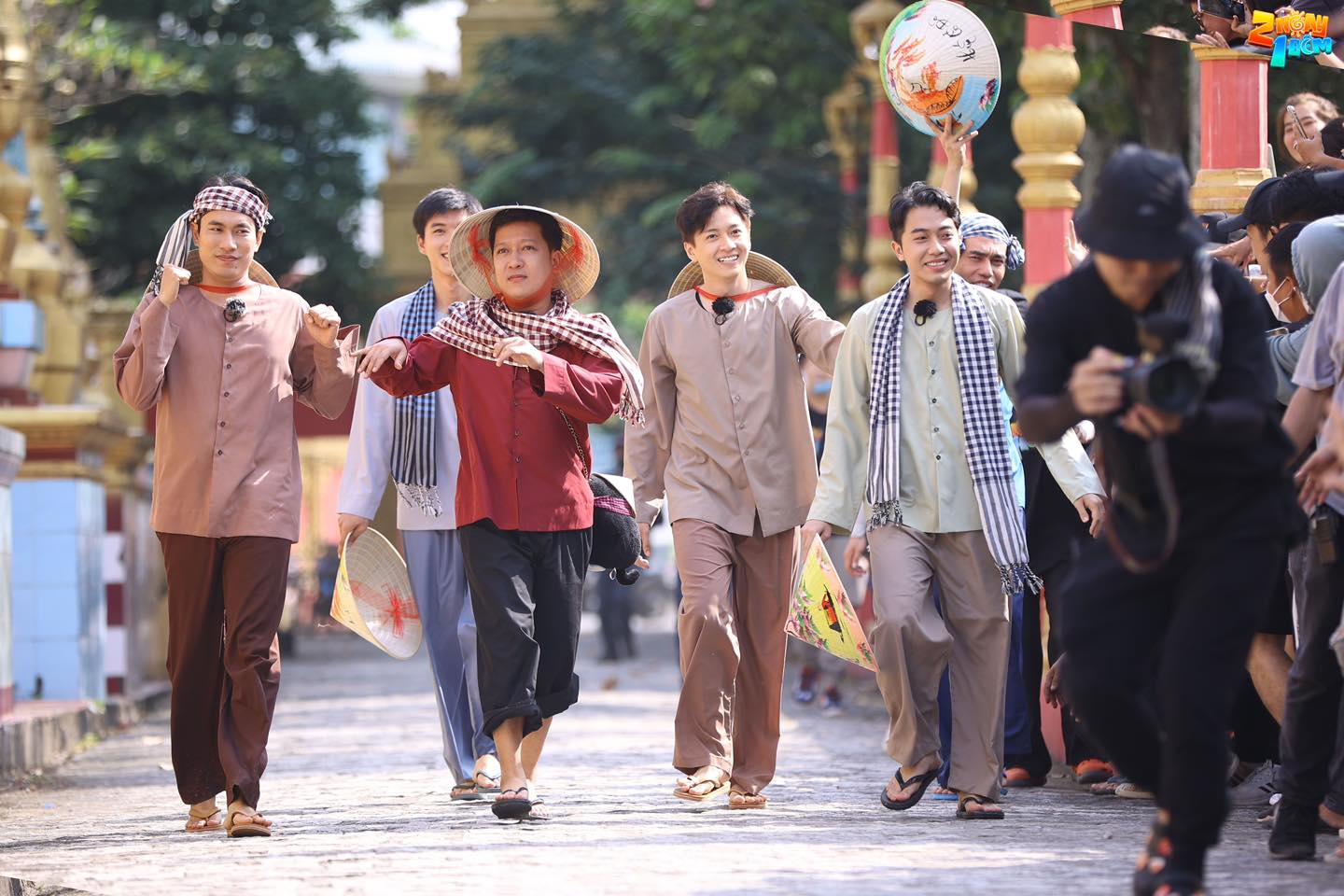 Ngô Kiến Huy chia sẻ về quá khứ trên sóng 2 Ngày 1 Đêm (2023)