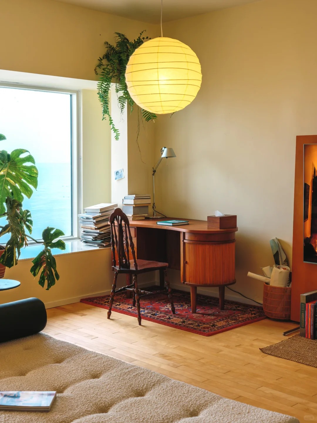 Thanh niên 32 tuổi không mua nhà thành phố, thuê dài hạn căn nhà 4 phòng ngủ view biển để ở