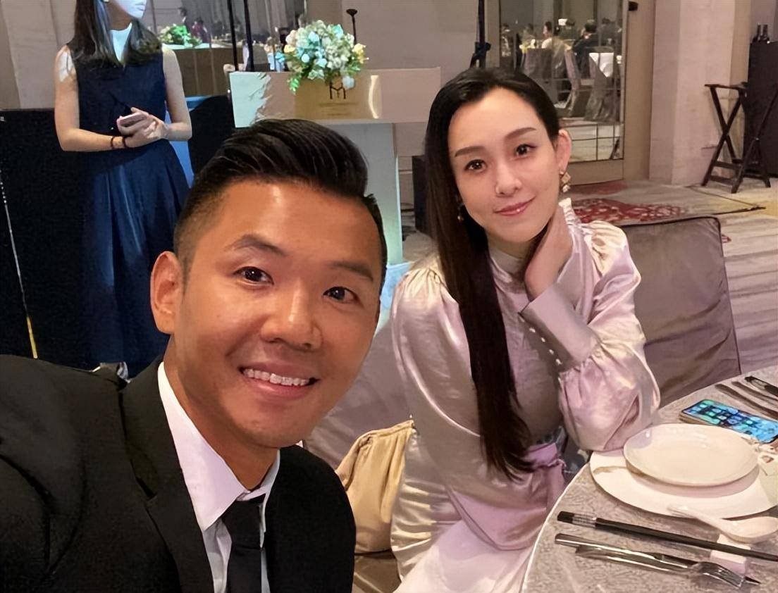 Phạm Vĩ Kỳ - Trần Kiến Châu là đôi vợ chồng quyền lực của showbiz xứ Đài. Ảnh: Sohu.