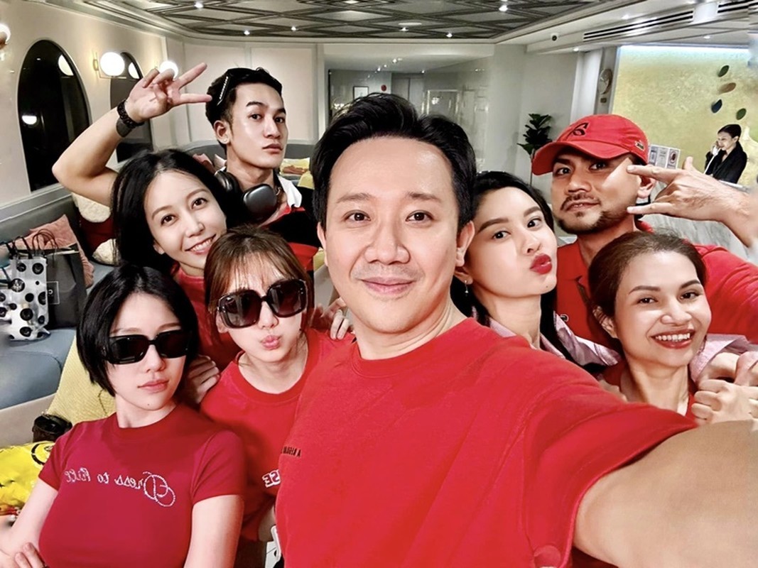 Cô là thành viên trong hội bạn thân của Trấn Thành