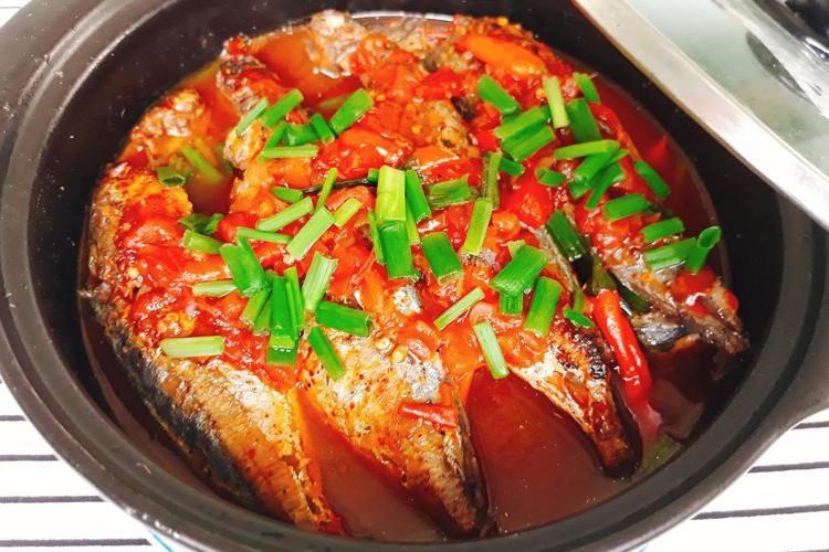 Cá mòi được chế biến thành vô vàn món ăn ngon (Ảnh minh họa)