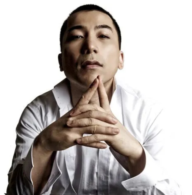 Chương trình Unanswered Questions (đài SBS) đăng thông báo tìm kiếm tung tích của Perry. Ảnh: Naver