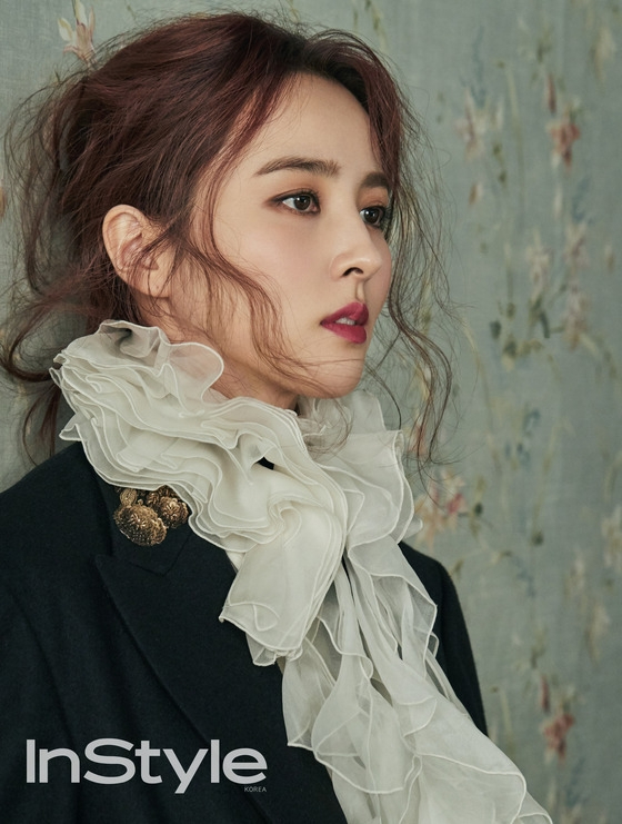 Han Hye Jin là 1 trong những mỹ nhân cầm tinh con gà nổi bật của showbiz Hàn. Ảnh: Instagram.
