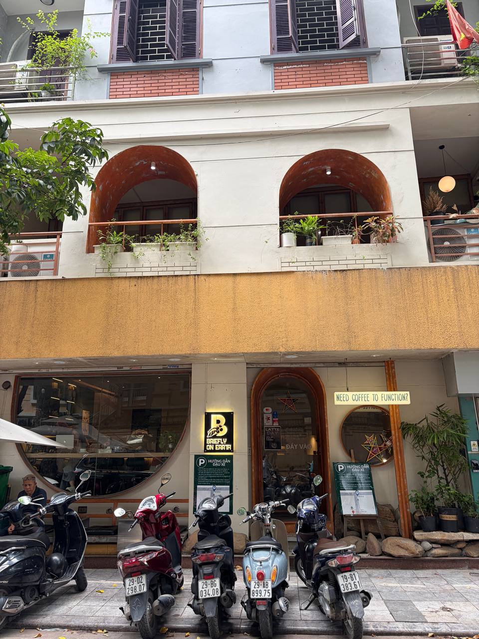 Đêm Trung thu: Chìm trong biển người dạo Hàng Mã, cả đoạn phố phải cấm xe 24/24
