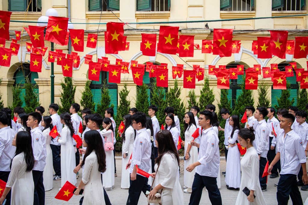 Các khoản thu đầu năm học tiếp tục là vấn đề được nhiều phụ huynh phản ánh (Ảnh minh họa)