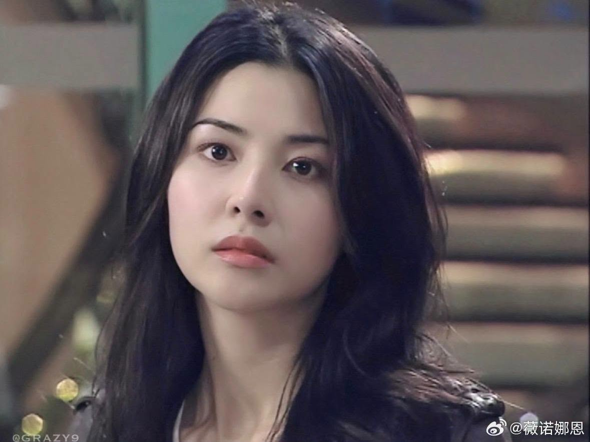 Mỹ nhân nổi tiếng vô ơn bỏ showbiz làm môi giới bất động sản, giờ phát tướng xuống cấp nhan sắc đến mức này