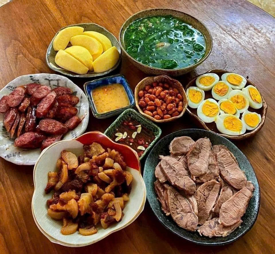 Thịt lợn đa dạng cách nấu, từ lâu đã quen thuộc trên mâm cơm Việt (Ảnh minh họa)
