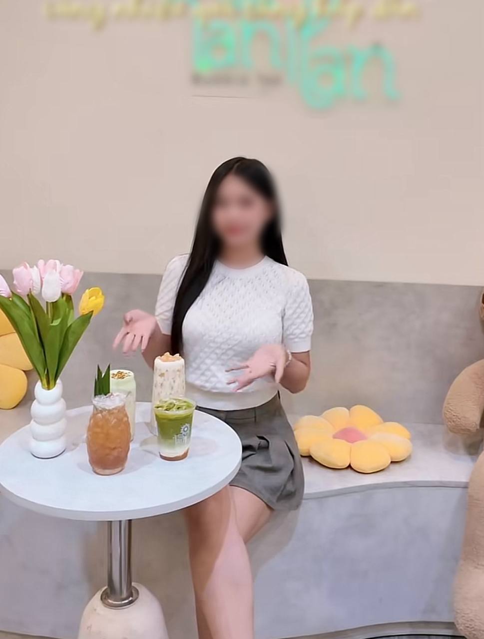 Nhà sáng tạo nội dung này cho biết sẽ rút kinh nghiệm đặc biệt trong việc kiểm soát cảm xúc và cách ứng xử khi làm việc.