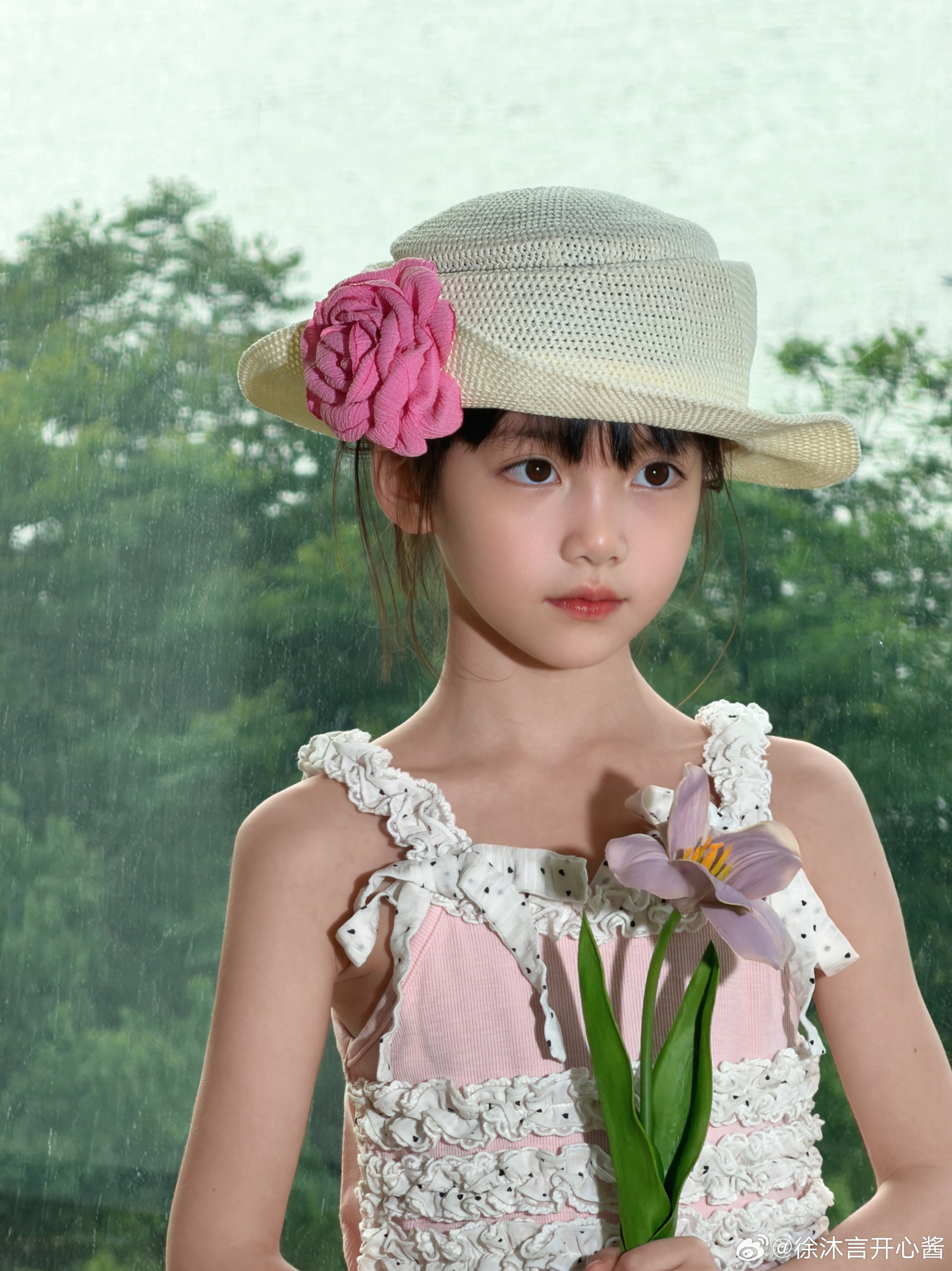 Mộc Ngôn chính thức đi đóng phim từ năm ngoái. Ảnh: Weibo.