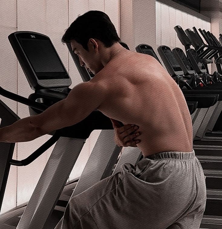 Tập thể dục buổi sáng tốt đấy nhưng đừng vội tập ngay sau khi thức dậy hoặc tập quá nặng (Ảnh minh họa)