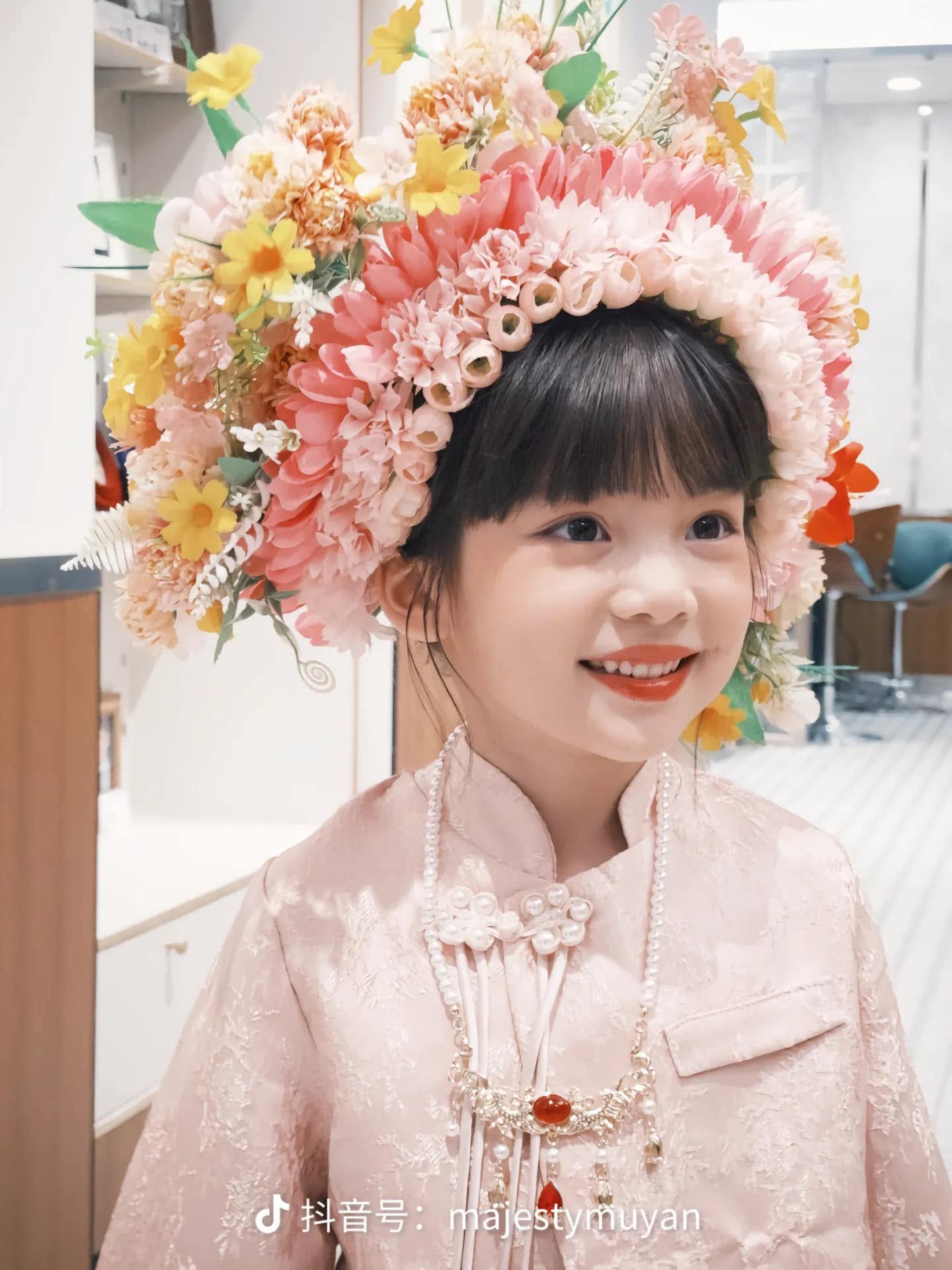 Tài khoản cá nhân của Mộc Ngôn có 8,67 triệu lượt theo dõi. Ảnh: Sina.