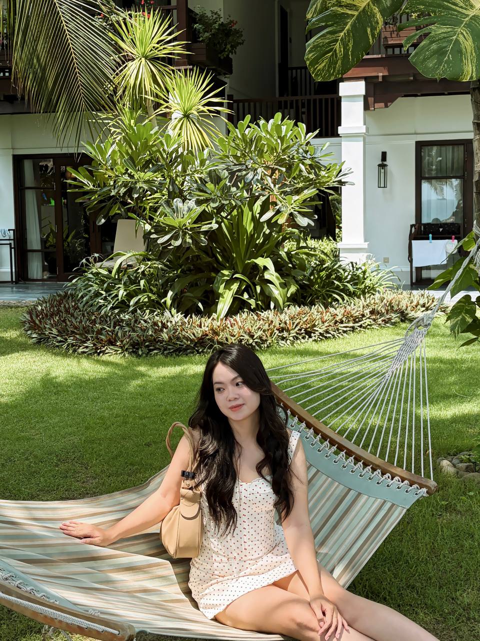 Trải nghiệm resort lọt top 100 thế giới giá 23 triệu/đêm tại Cam Ranh: Gọi lễ tân vì mệt, vài phút sau có người mang thuốc lên tận phòng