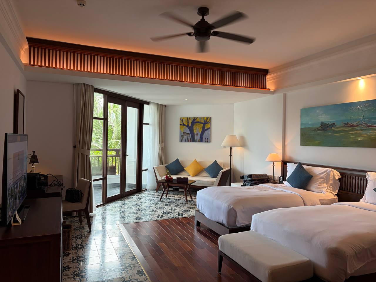 Trải nghiệm resort lọt top 100 thế giới giá 23 triệu/đêm tại Cam Ranh: Gọi lễ tân vì mệt, vài phút sau có người mang thuốc lên tận phòng