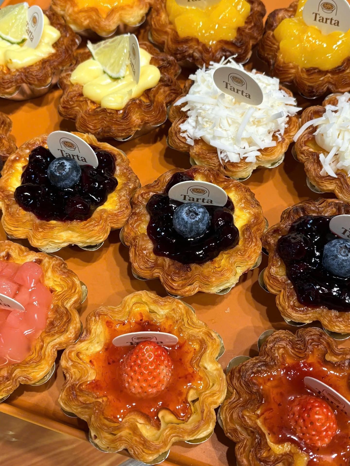 Tarta thu hút nhờ thực đơn đa dạng với nhiều loại tart khác nhau