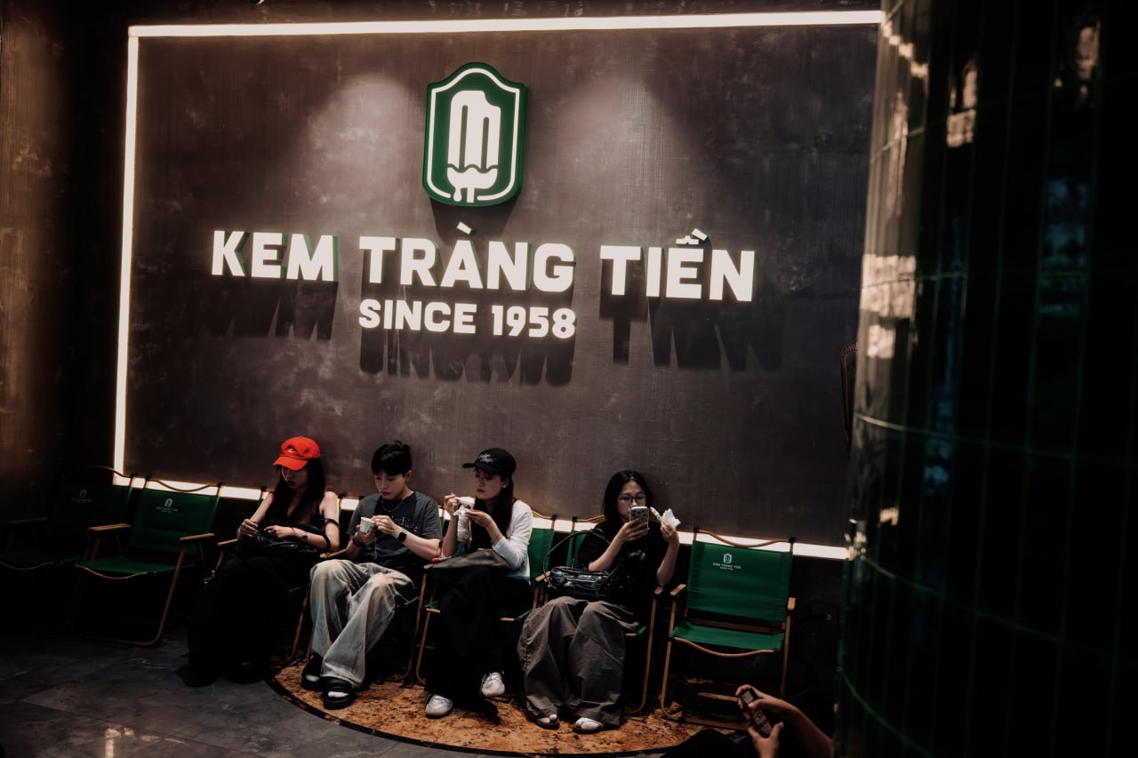 Hóa ra nhà mới của Kem Tràng Tiền từng là nơi “dân chơi” hay Hà Nội lui tới, nhìn diện mạo hiện tại mà bất ngờ!