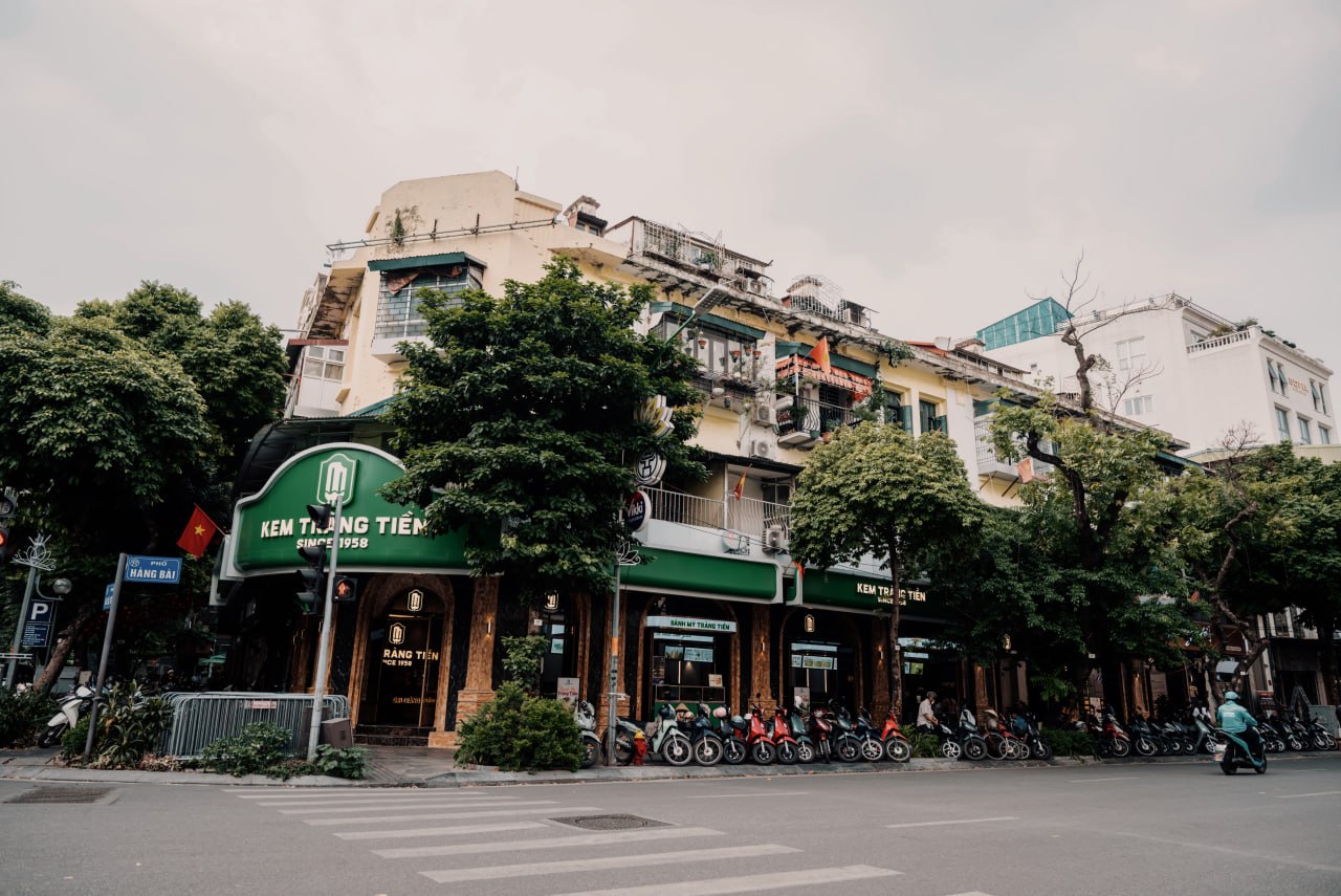 Hóa ra nhà mới của Kem Tràng Tiền từng là nơi “dân chơi” hay Hà Nội lui tới, nhìn diện mạo hiện tại mà bất ngờ!
