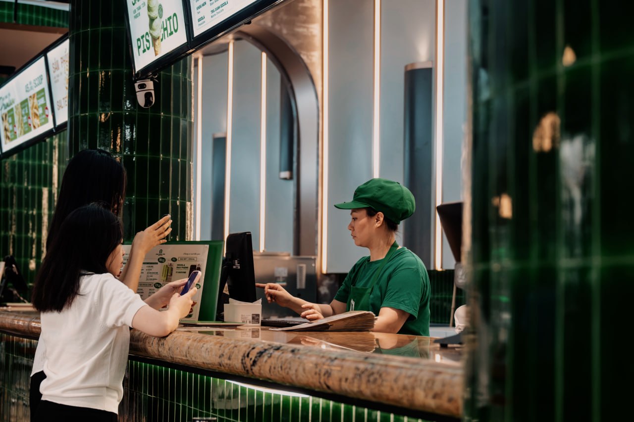 Hóa ra nhà mới của Kem Tràng Tiền từng là nơi “dân chơi” hay Hà Nội lui tới, nhìn diện mạo hiện tại mà bất ngờ!