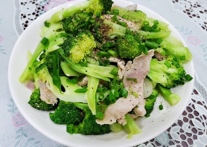 Bông cải xanh ngoài bồi bổ gan còn có thể hỗ trợ phòng ngừa nhiều loiaj ung thư (Ảnh minh họa)