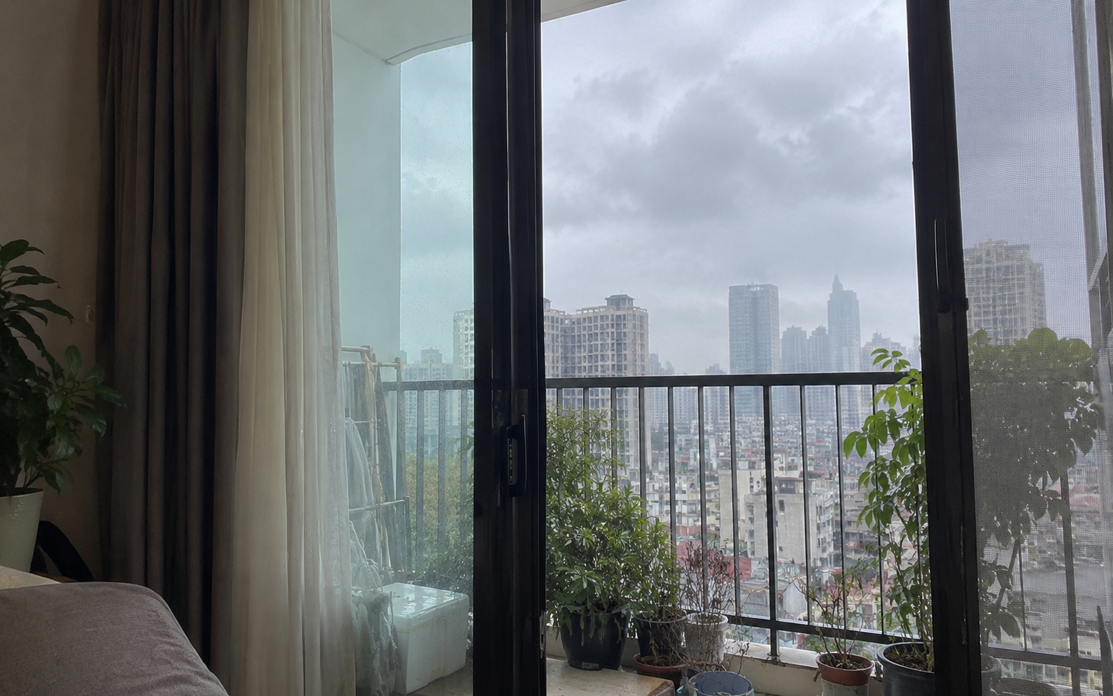 Tôi thà mất vài phút còn hơn tiếc cả đời: 7 việc ra khỏi nhà dù vội đến mấy cũng phải kiểm tra
