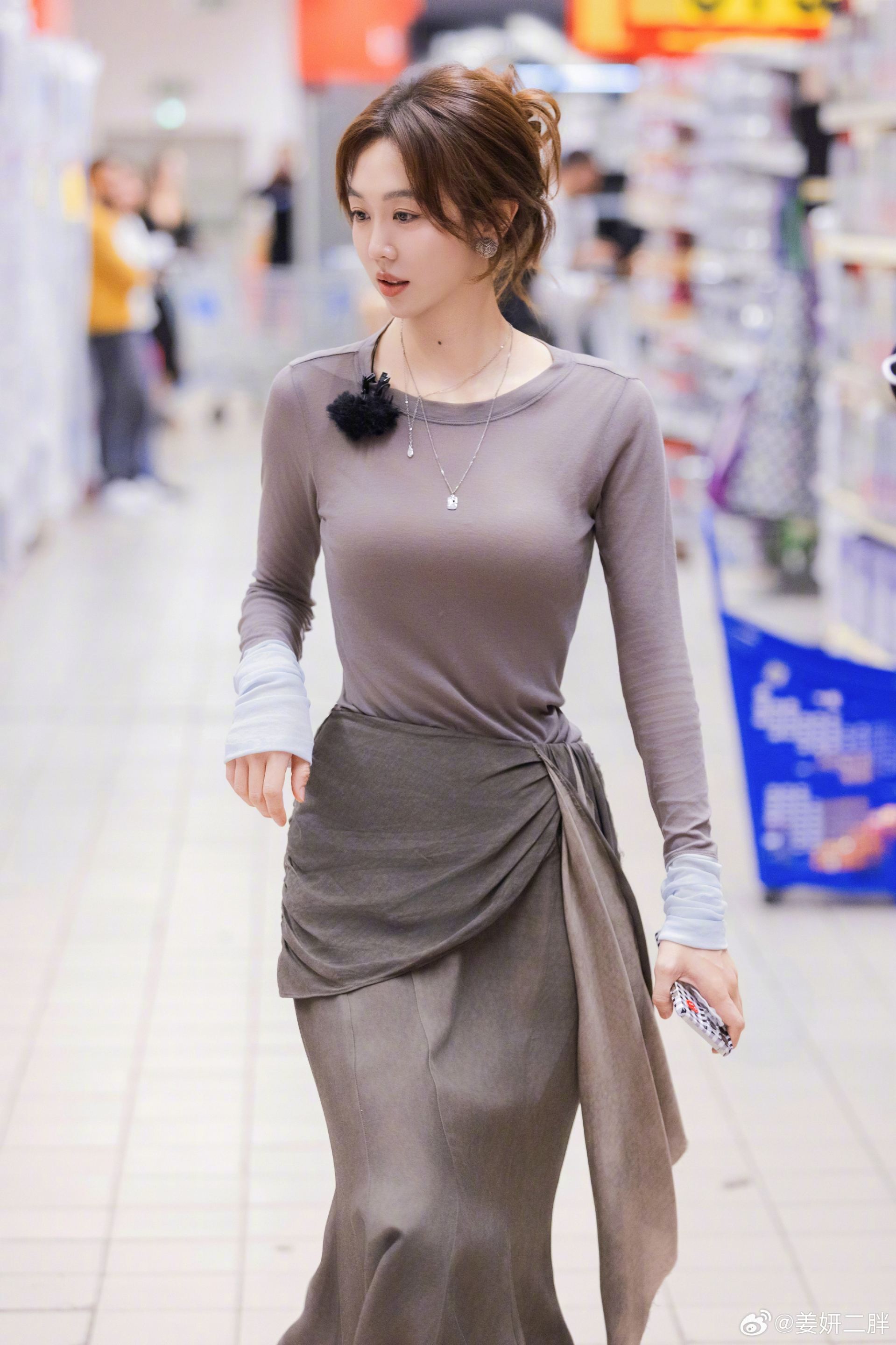 Gallery - Tin mật showbiz: Nữ diễn viên Khương Nghiên được mai mối cưới trưởng chi nhánh ngân hàng lương 2 tỷ/năm, nhưng giấu kín bưng - image 3