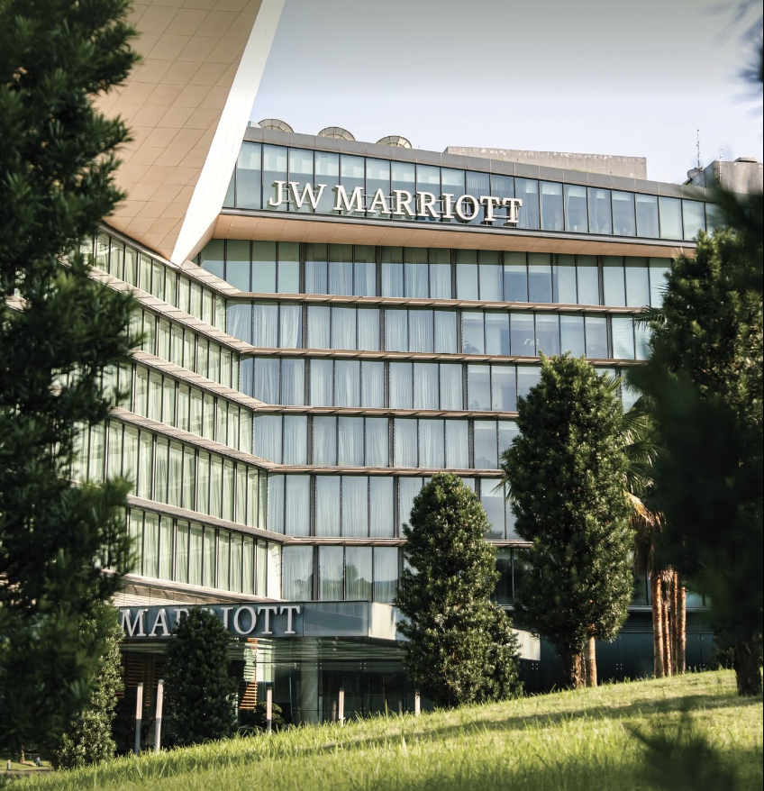 Lộ diện khách sạn BIGBANG lưu trú tại Hà Nội: G- Dragon từng ở phòng 150 triệu đồng, sát bên SVĐ Mỹ Đình