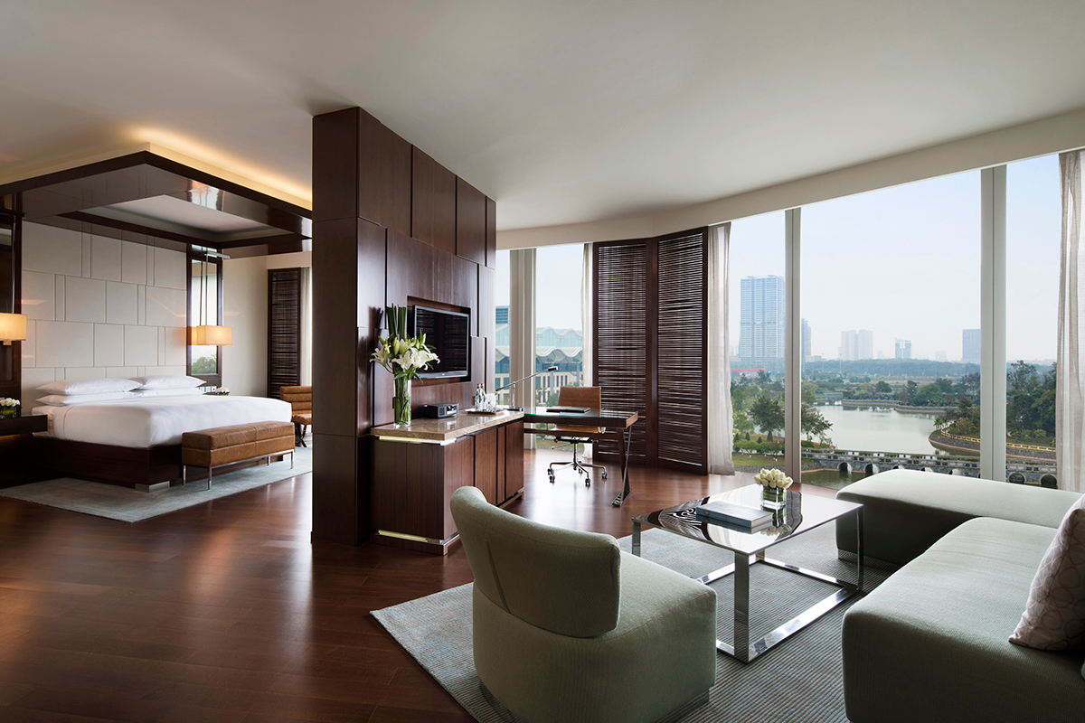 Bên trong một căn phòng tại JW Marriott Hotel Hanoi