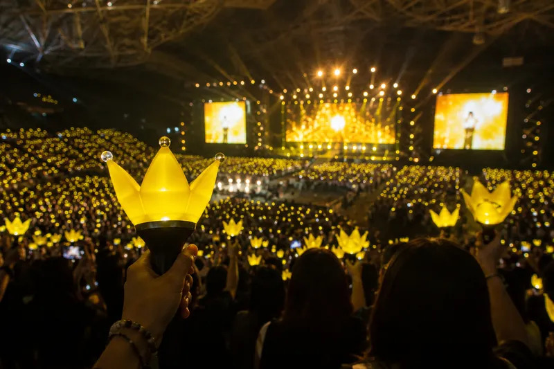 Tùy vào vé ngồi hay đứng mà cách nhịn tiểu khi đi xem concert cũng khác nhau