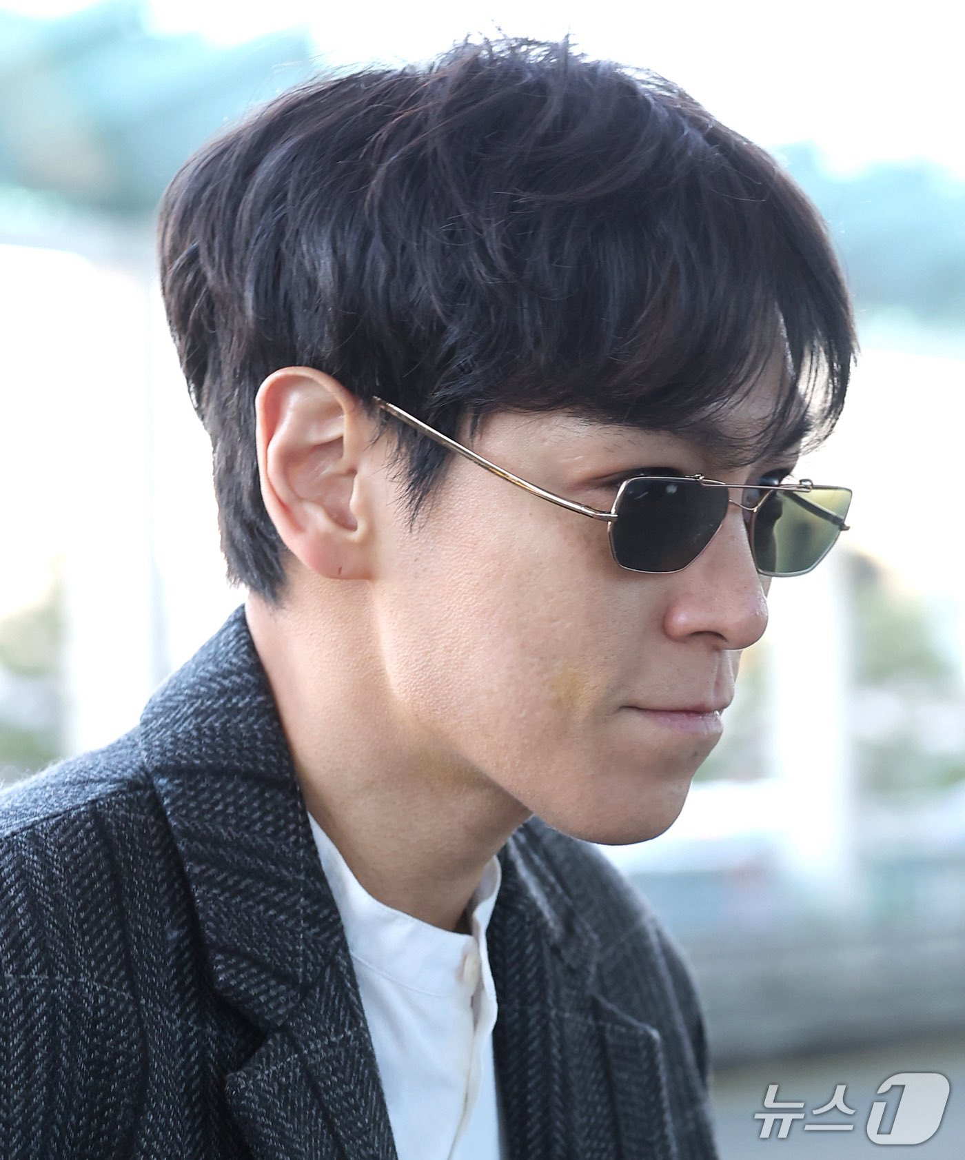 Gallery - Tình trạng của T.O.P giữa lúc BIGBANG đại náo concert ở Mỹ Đình - image 6