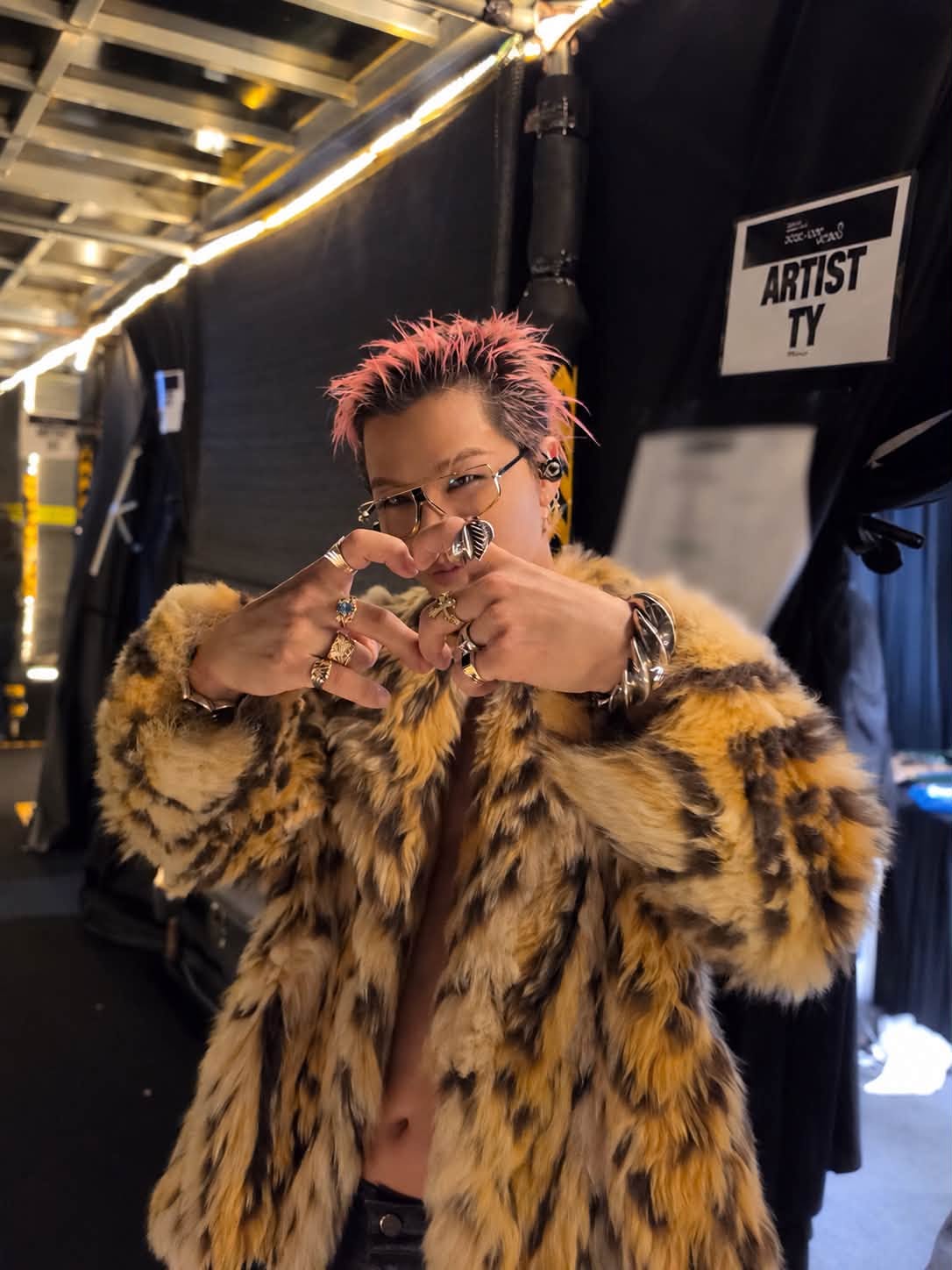 BIGBANG khéo chiều fan Việt: Từ “1, 2, 3 bánh mì” đến màn chế lời hit thành “Phở”