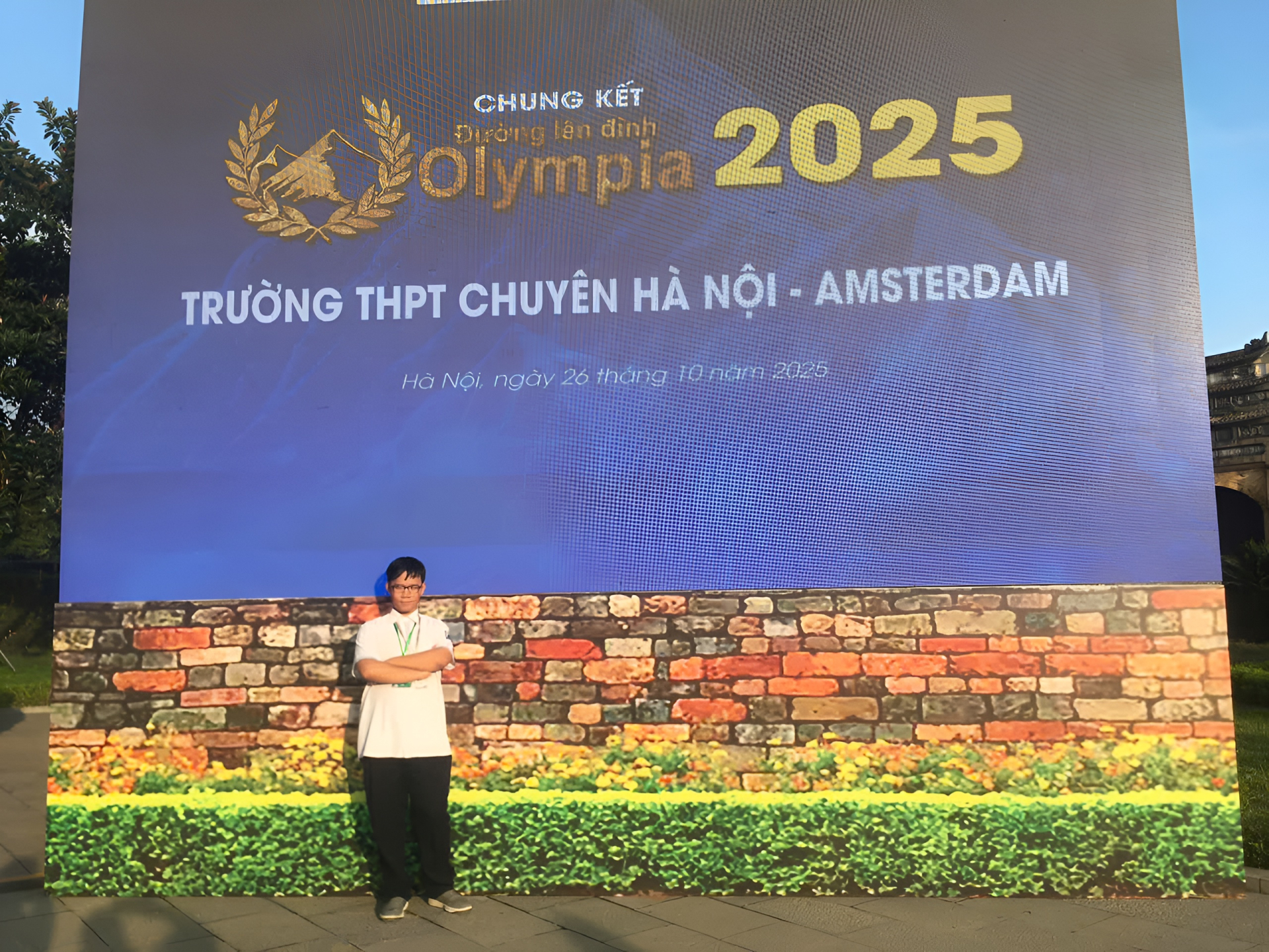 Anh Đức tại cầu truyền hình Chung kết Olympia năm 2025 của Trường THPT chuyên Hà Nội - Amsterdam