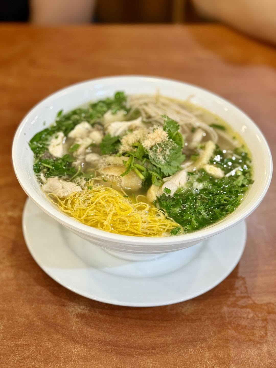 Hà Nội có hàng phở gà vừa công khai cả quy trình lưu mẫu thực phẩm, sẵn sàng mở tủ cho khách vào kiểm tra