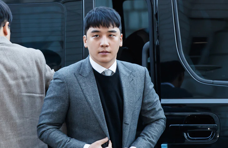 Seungri cho biết anh và nửa kia đã đăng ký kết hôn hợp pháp. Ảnh: X.