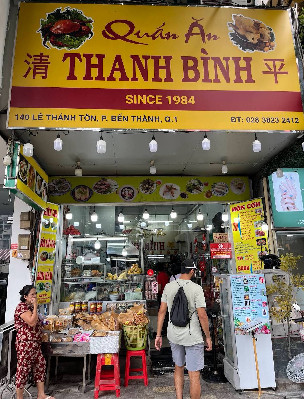 Quán ăn 50 món, 40 tuổi ngay chợ Bến Thành đóng cửa vì không còn ai nối nghiệp, khách quen kéo đến bịn rịn chia tay