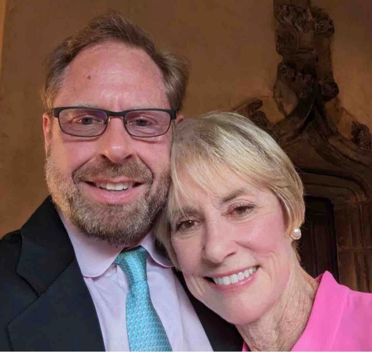 Stein Erik Soelberg và mẹ Suzanne Adams.