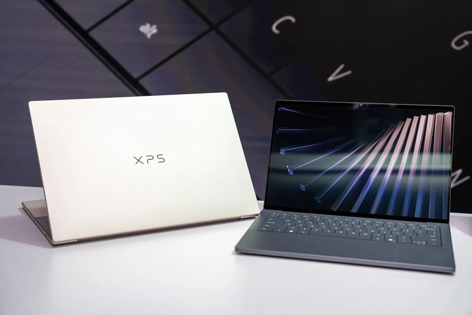 Dòng Dell XPS đã quay trở lại trong CES 2026