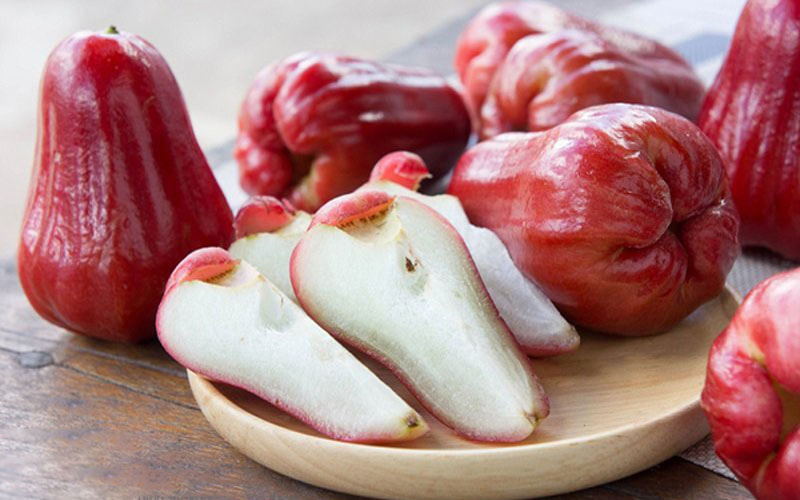 Không ai nghĩ tới khi giảm cân: Loại quả Việt bán đầy chợ này lại giúp ăn vặt mà không sợ béo