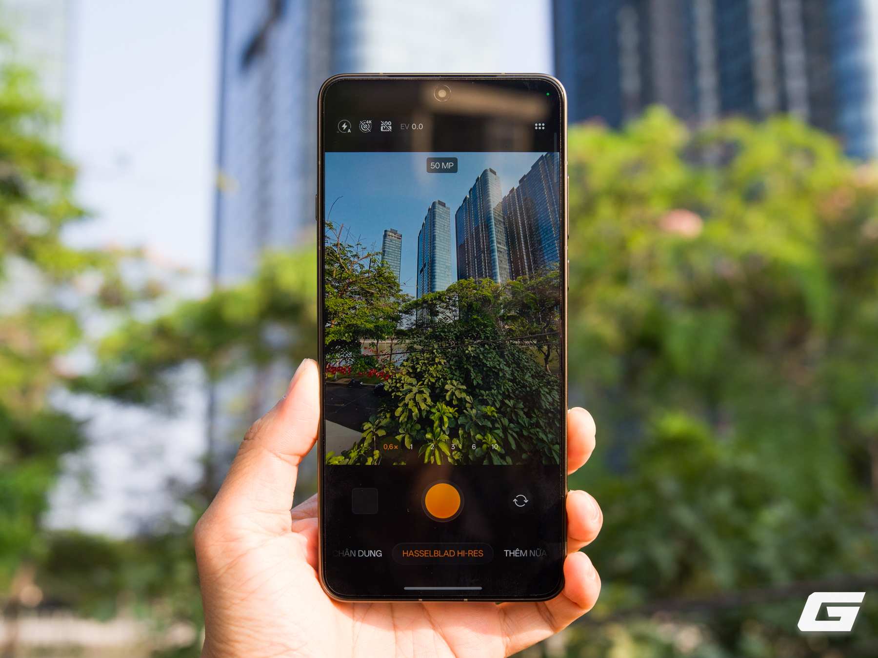 Mải chú ý zoom quang 10x, chúng ta đang bỏ qua thứ thực sự làm nên tên tuổi Hasselblad trên OPPO Find X9