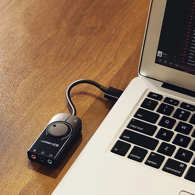 Card âm thanh USB Ugreen có giá khoảng 230.000đ