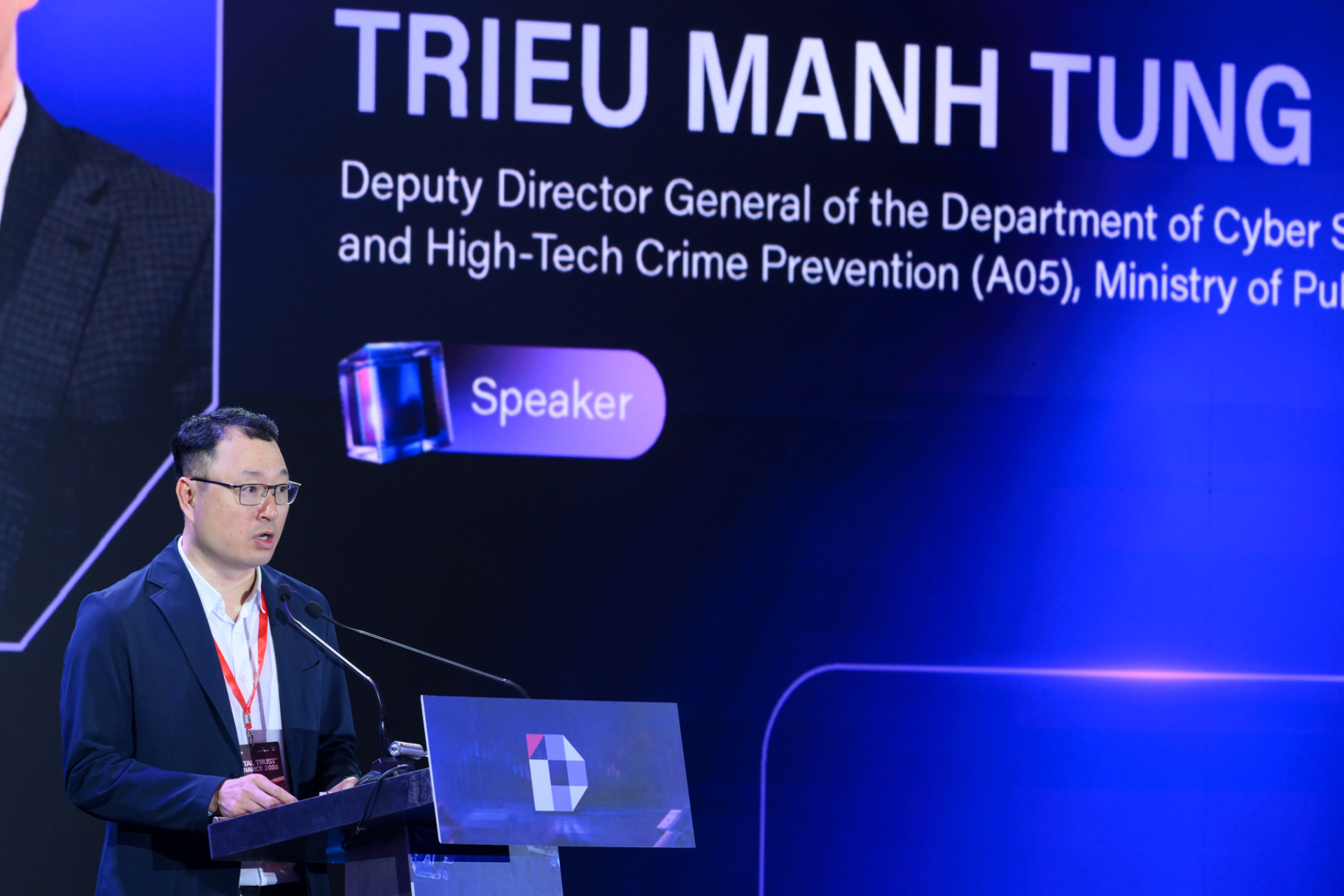 Thượng tá Triệu Mạnh Tùng, Phó Cục trưởng Cục An ninh mạng và phòng, chống tội phạm sử dụng công nghệ cao (A05)