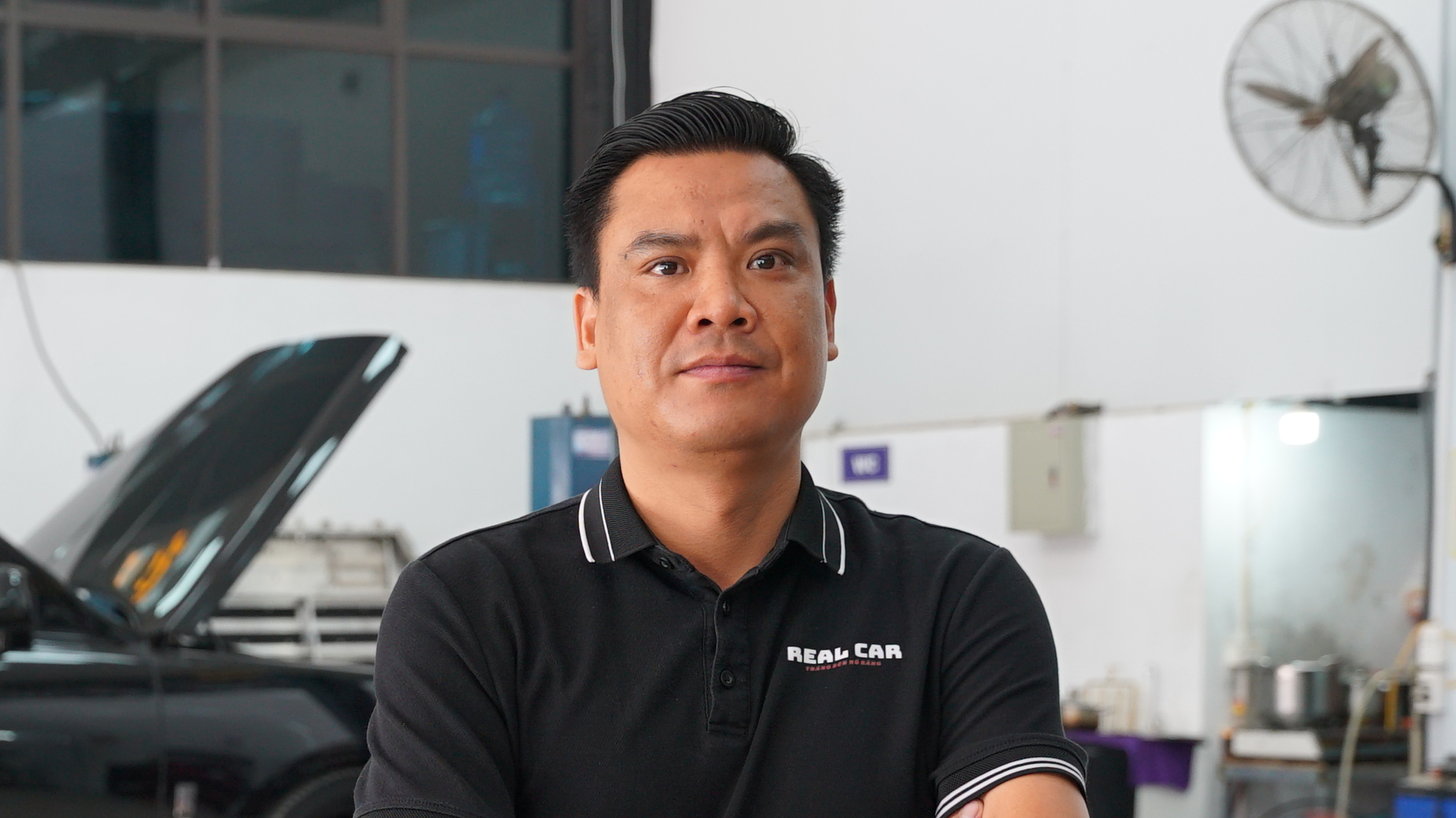 Anh Tô Thế Tùng, giám đốc xưởng kỹ thuật Real Car.