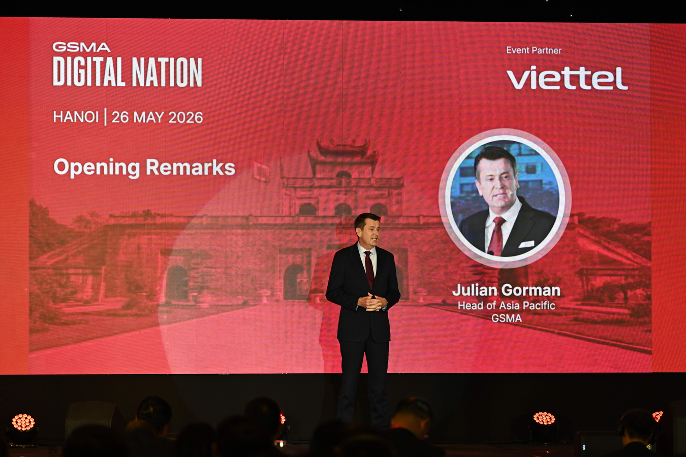 Ông Julian Gorman phát biểu tại sự kiện.