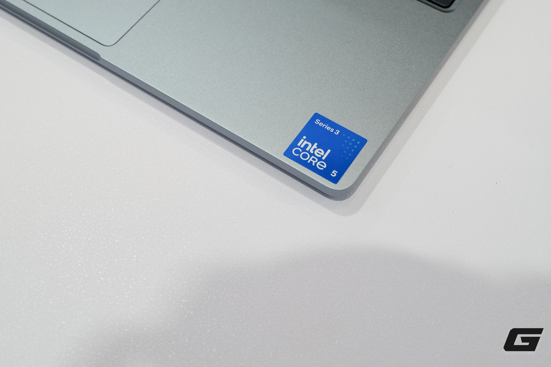 Cận cảnh Dell XPS 13 mới: mỏng hơn, nhẹ hơn và nhiều tính năng hơn với cùng mức giá