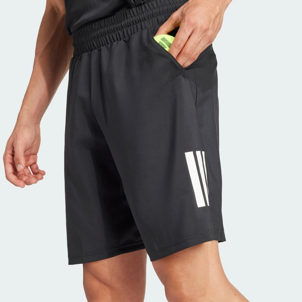 Quần short adidas có giá khoảng 630.000đ
