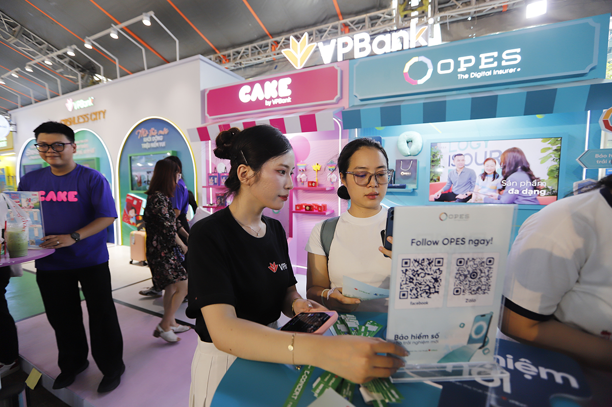 Khép lại sau 2 ngày, Ngày tài chính số 2026 thu hút 120.000 lượt người tham dự và hơn 20.000 tài khoản ngân hàng mới