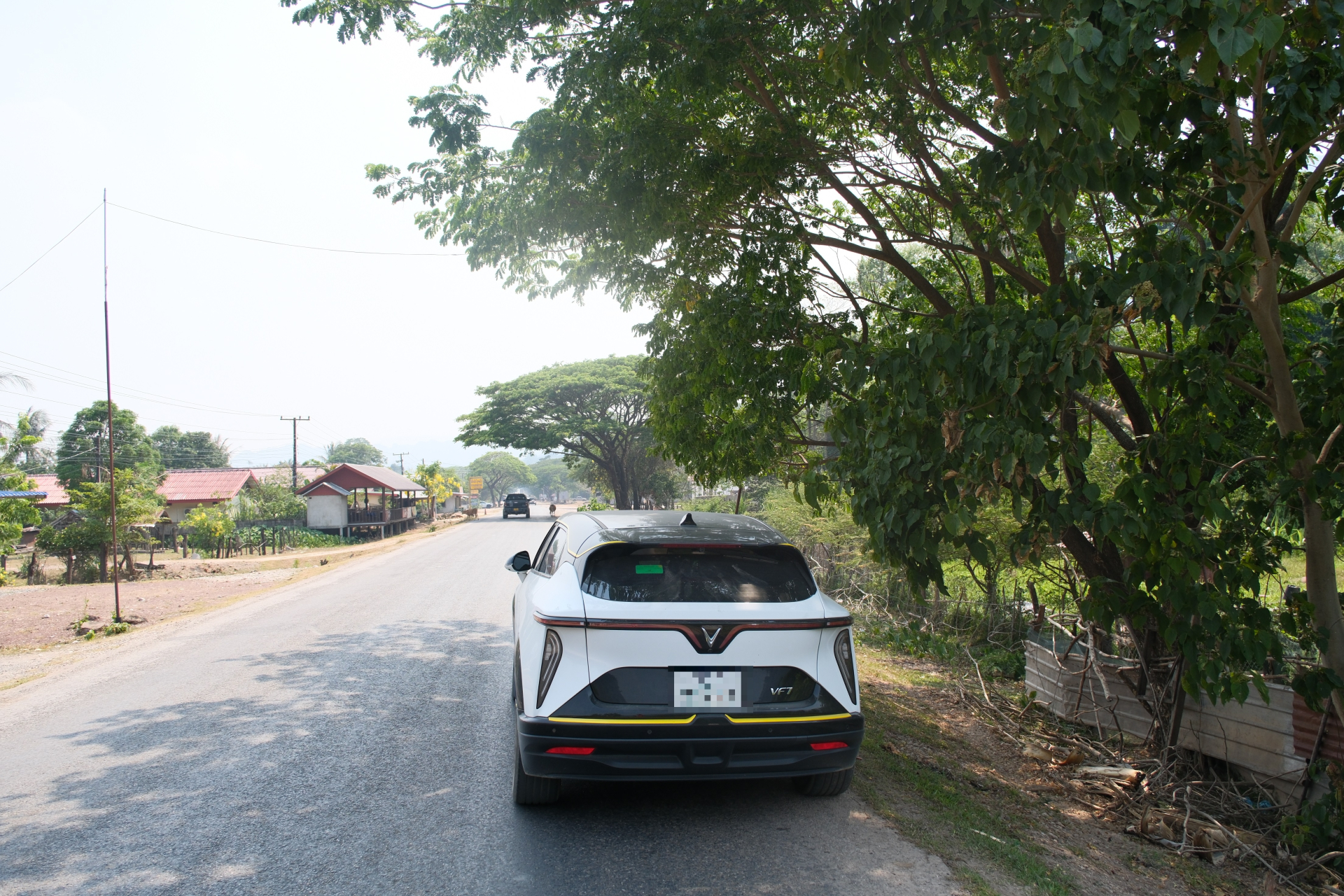 Nhờ xe điện mà càng thêm tự tin đưa con nhỏ đi “phượt” xuyên quốc gia: Đặc quyền của chiếc “nhà nghỉ di động”