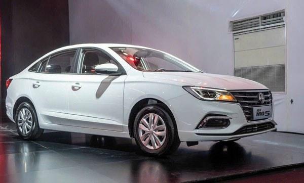 Mẫu MG5, một mẫu sedan giá thấp của thương hiệu MG thuộc tập đoàn SAIC Trung Quốc